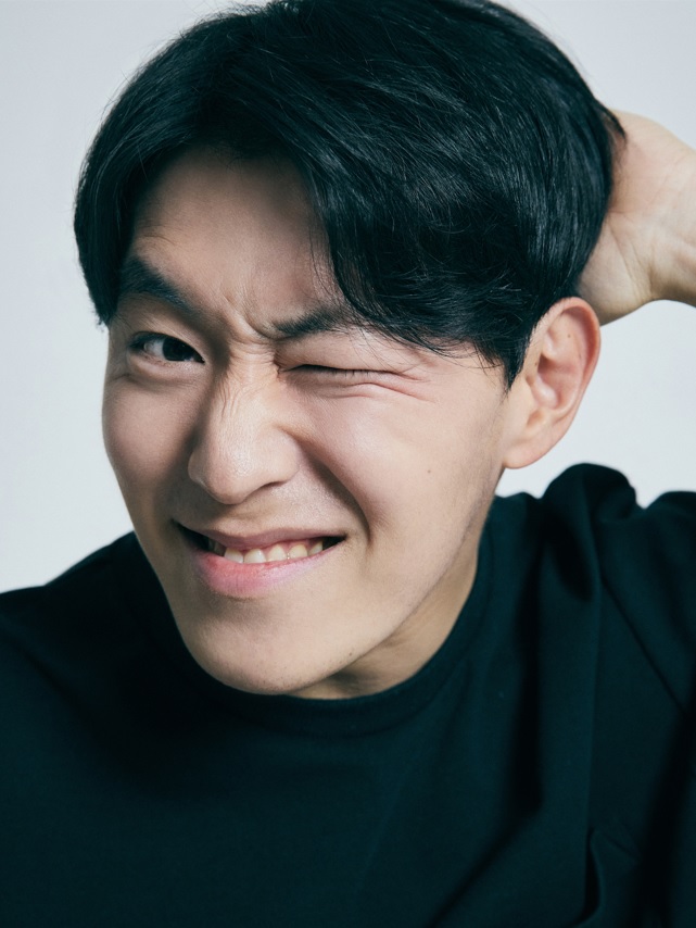 김로완